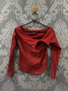 Off-Shoulder Ribbed Top with Collar