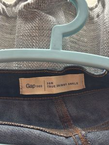 GAP 30R WAIST Stylish Blue Denim Jeans