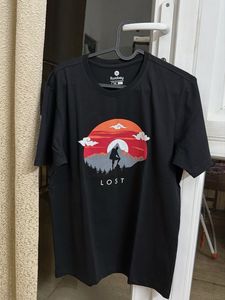 Men's "Lost" Graphic T-Shirt