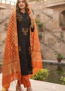 Embroidered unstitched suit