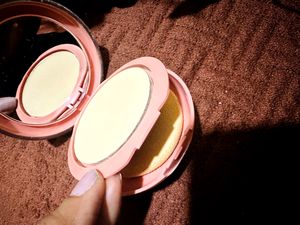lakme 9 to 5 dual finish compact