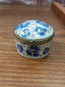 Vintage Floral Trinket Box