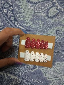 Polka Dot Press-On Nails