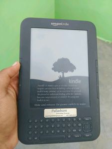 Amazon Kindle E-Reader with Physical Keyboard
