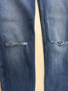 FOREVER21 Women's Blue Distressed Denim Jeans