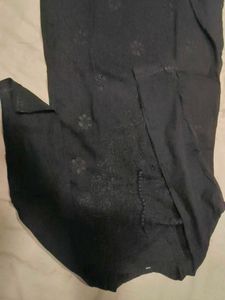 Elegant Black Embroidered Kurta