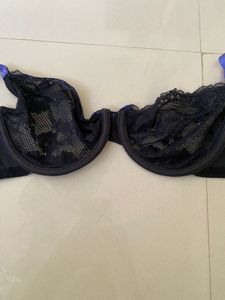 Elegant Black &amp; Purple Lace Bra