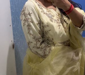 Heavy Lehnga Used