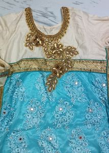 New Condition Beautiful Suit Salwar With Dupatta