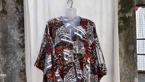 268. Bohemian Patchwork Kimono Top