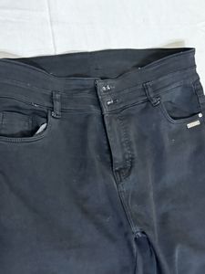 Stylish Black Flare Jeans