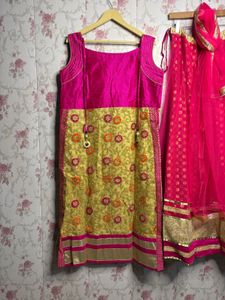 Beautiful Pink &amp; Gold Lehenga Choli