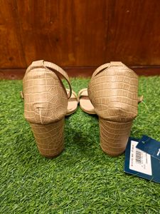 Curiozz women's heel sandals