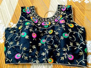 Embroidered Black Blouse🥰✨