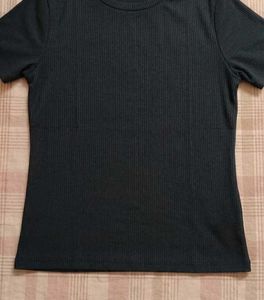 Basic Black Ribbed V-Neck T-Shirt