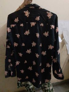 FIT &amp; HOT Floral Print Shirt