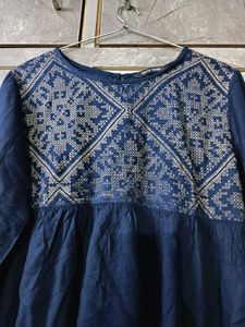 Navy blue Top