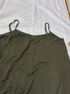 Y2k Olive Crop Top🫶🏻