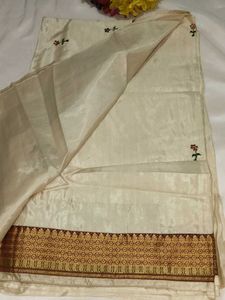 Elegant Embroidered Cream Saree with blouse