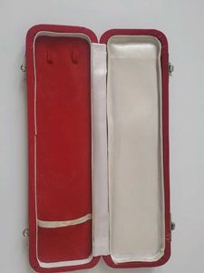 Red Bracelet or Chain Box