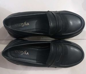 CHUNKY PLATFORM LOAFERS