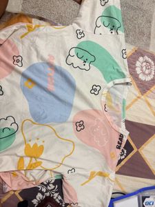 Cute Bear Graphic T-Shirt