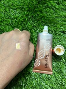 Swiss Beauty Pearl Illuminator Makeup Base