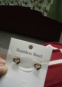 Chic Heart Stud Earrings
