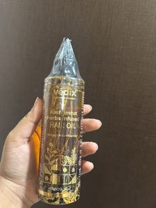 Vedix Keshamrut Herbs Infused Hair Oil