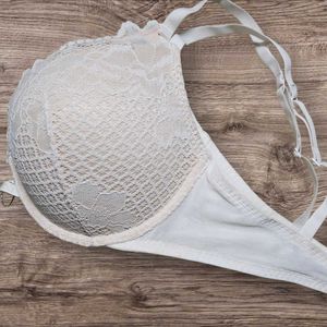 Luxurious Lace Padded Bra Push Up