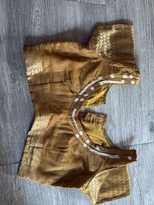 Elegant Gold &amp; White Saree with Blouse