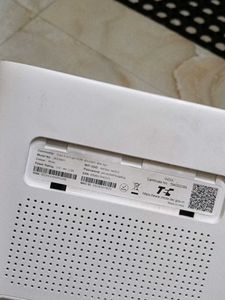 JioFi WiFi Dongle with Charger working ok