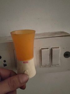 GM night lamp with switch plug