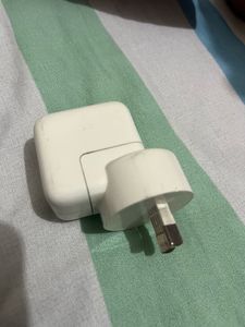 Universal Apple Power Adapter