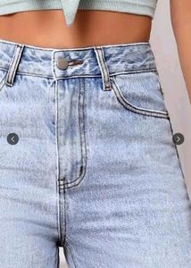 Light Wash Straight Leg Jeans