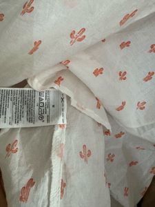 GAP Cactus Print shirt