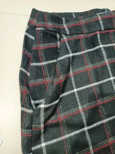 Black Checked Pockets Mini Skirt Size 34