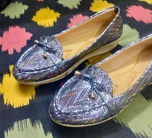 Stylish Silver Loafer shoes 👟