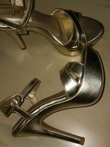 rose gold pencil heel