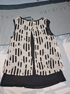 X-Life Black &amp; White Graphic Top