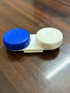 Set of 4 Contact Lens Cases