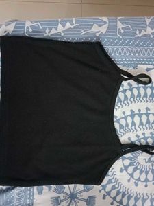 Basic Black Spaghetti Strap Crop Top