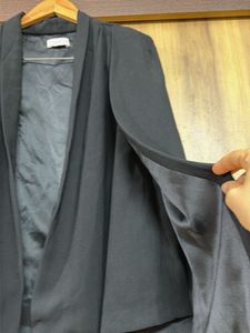 Chic Black Cape Blazer
