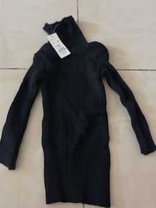 Black Ribbed Turtleneck Sweater inner for babies