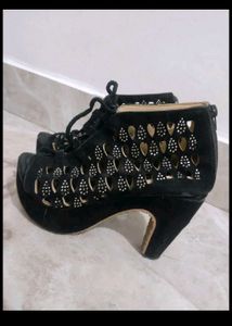 Stylish Black Cut-Out Heels