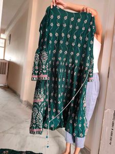 Emerald Green Embellished Kurta Set
