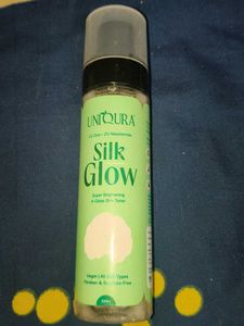 Uniqura Silk Glow Skin Toner