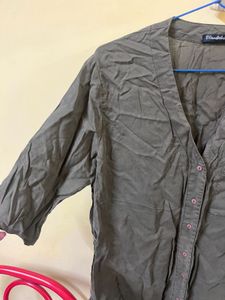 Stylish Olive Green Button-Up Shirt