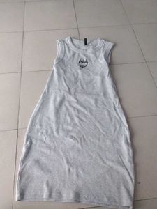 Gray Sleeveless Dress with Graphic Print