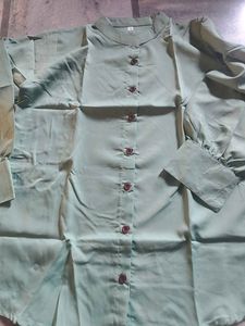 Elegant Mint Green Long Sleeve Top